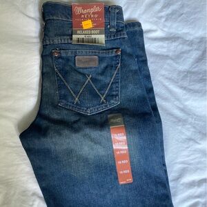 Boys NWT Wrangler relaxed bootcut, 16
